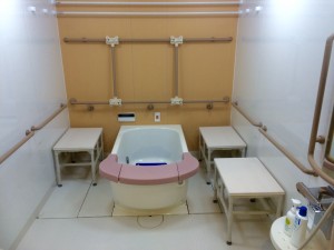 CS新井薬師さくらの森弐番館　1階個浴室
